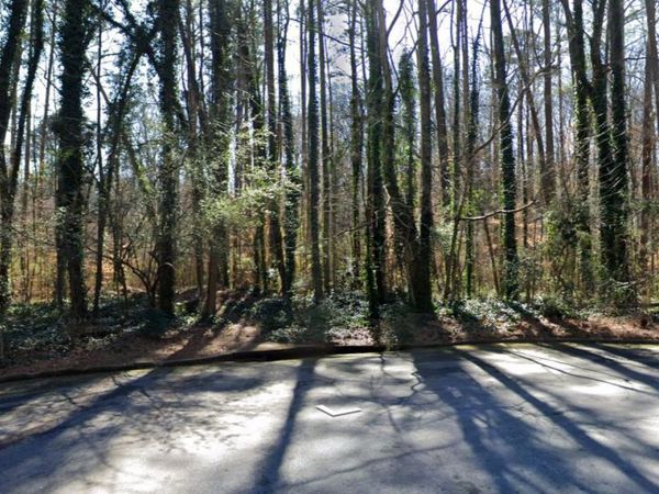 4672 Ridgeland Drive SW, Lilburn, GA 30047