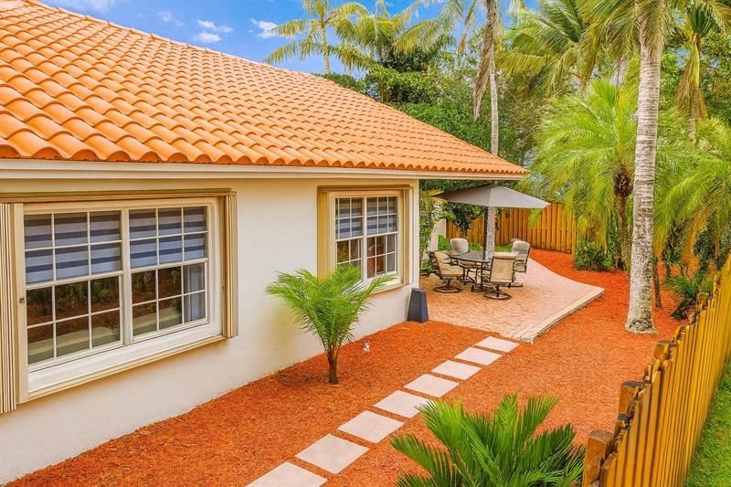 9801 NW 5th Court, Plantation, FL 33324 Photo