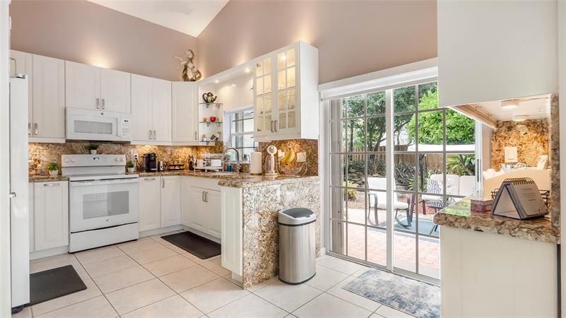 9801 NW 5th Court, Plantation, FL 33324 Photo