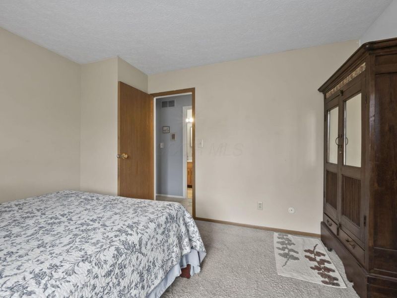 2456 Sanford Drive, Columbus, OH 43235 Photo 14