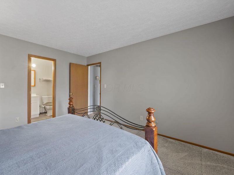 2456 Sanford Drive, Columbus, OH 43235 Photo 18