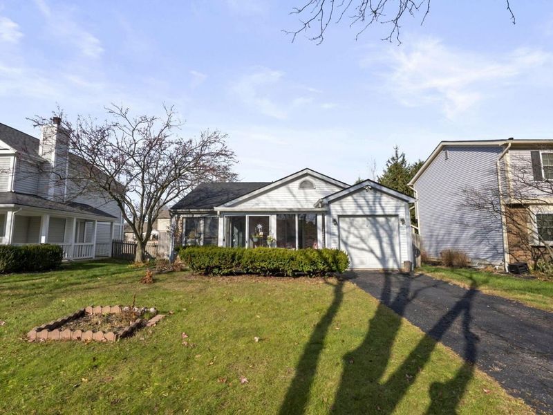 2456 Sanford Drive, Columbus, OH 43235 Photo 2