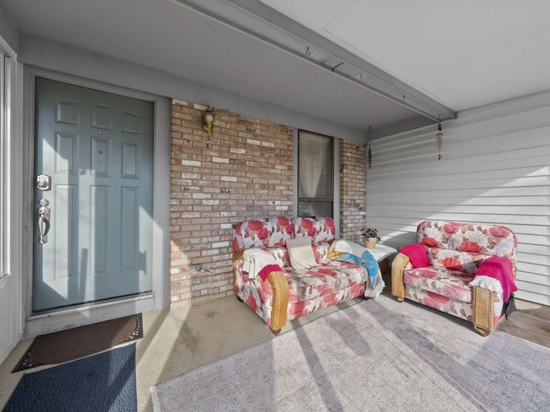 2456 Sanford Drive, Columbus, OH 43235 Photo 3