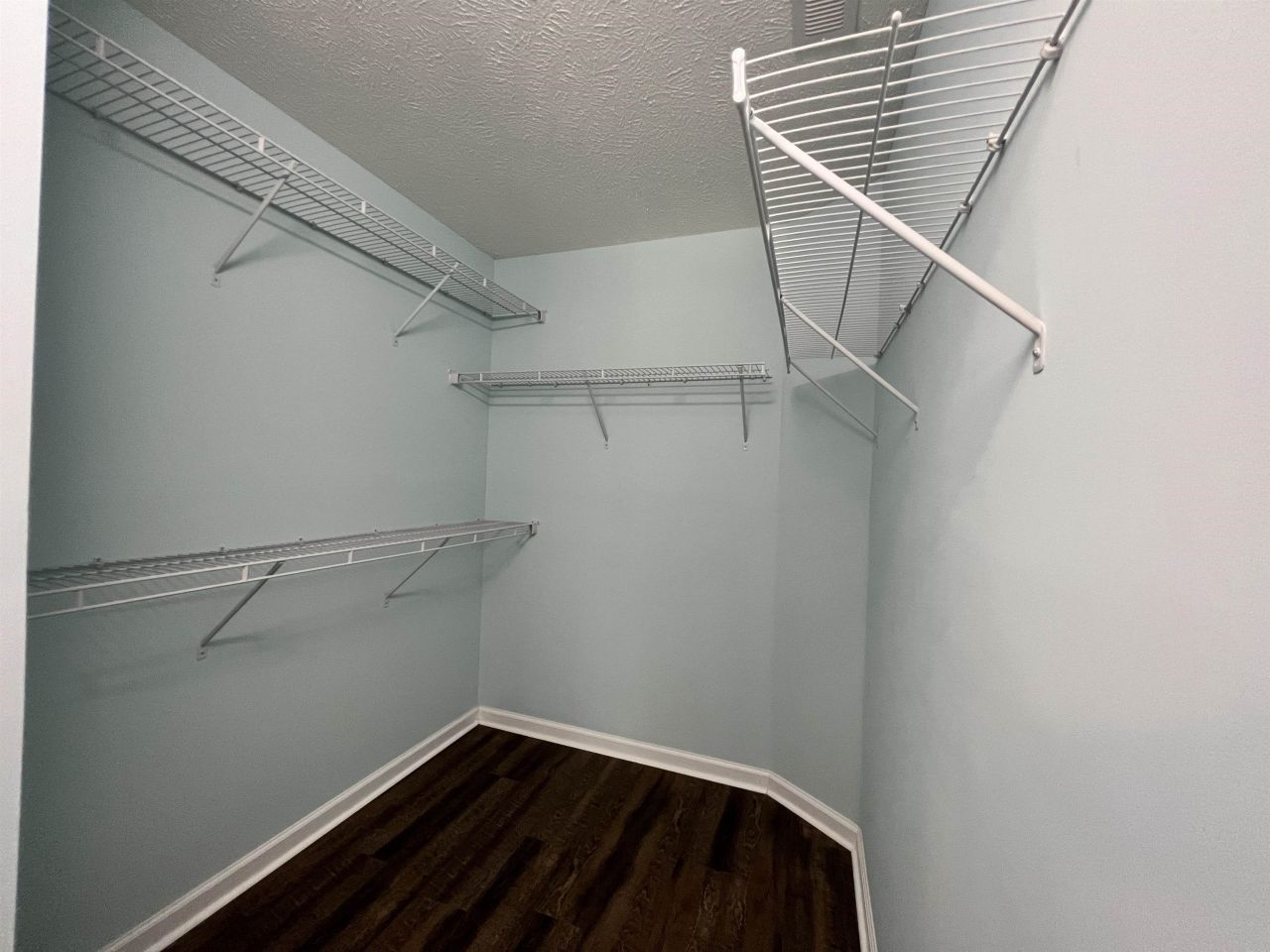 187 Heath Dr. Photo 14