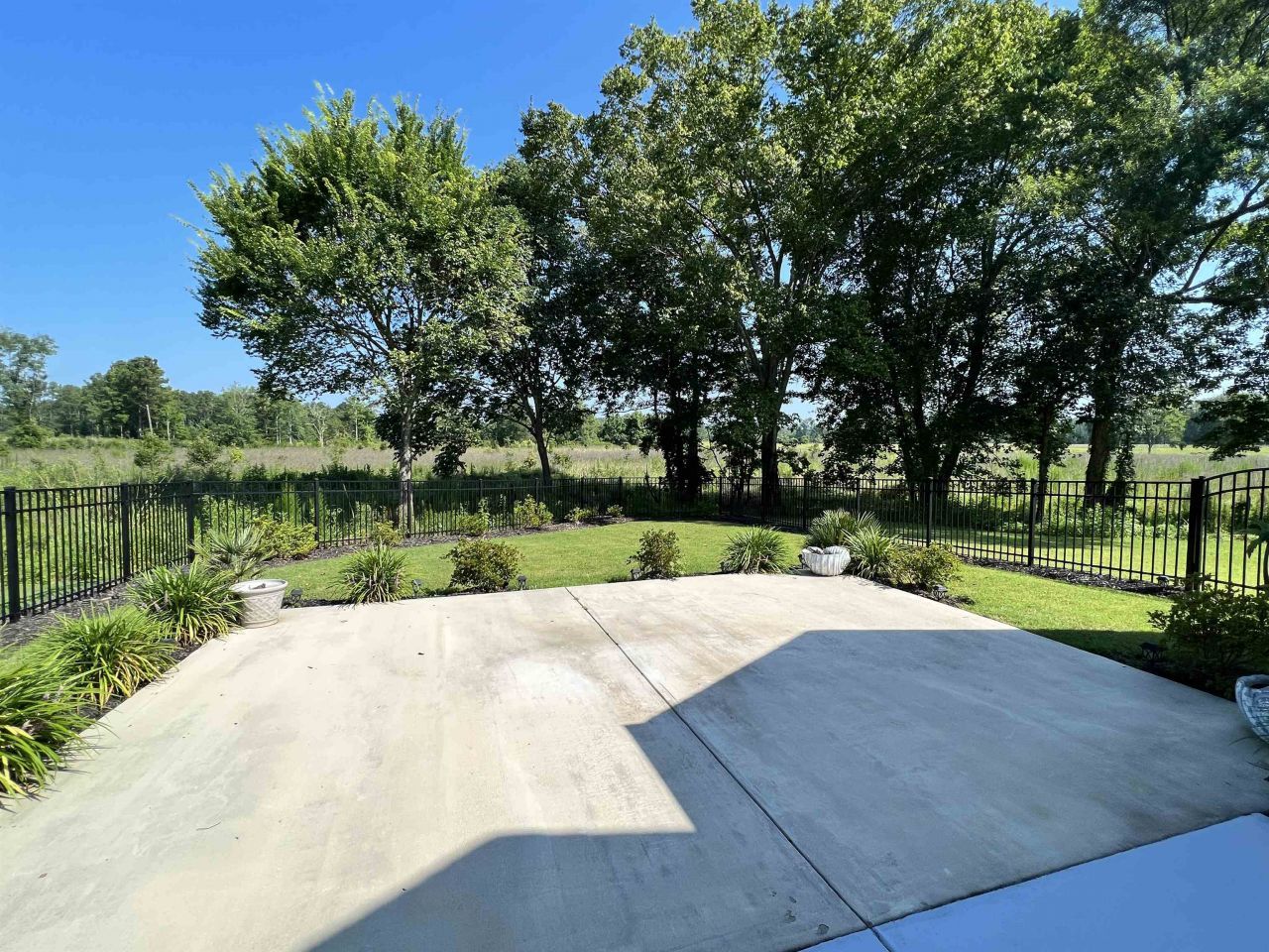 187 Heath Dr. Photo 22