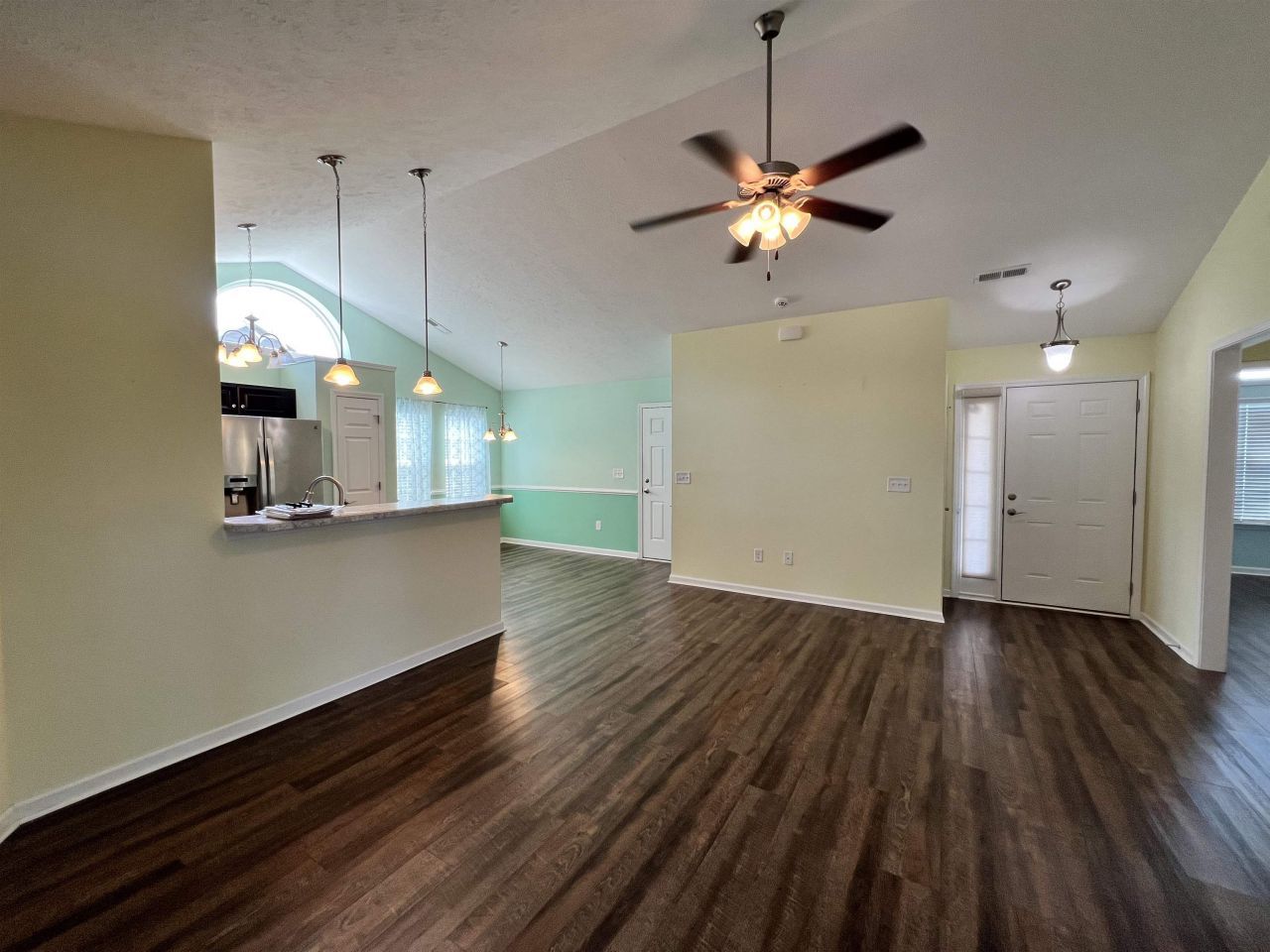 187 Heath Dr. Photo 5