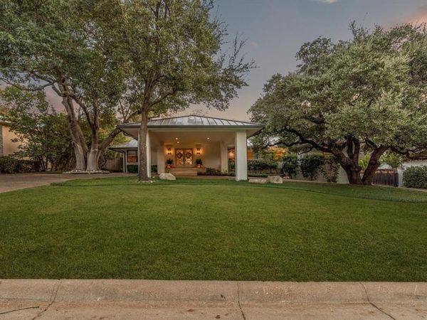 5849 Merrymount Road, Westover Hills, TX 76107