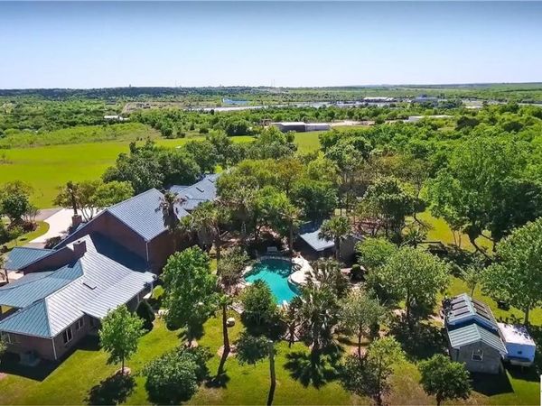 321 Weiss Road , New Braunfels, TX 78130