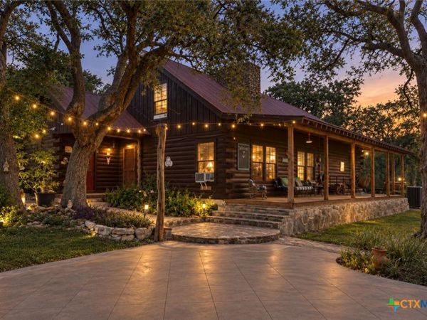 1218 Oakwood Loop, Wimberley, TX 78676