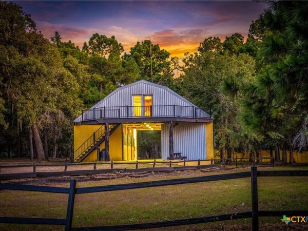 1031 Angel Lake Estates Road, Alleyton, TX 78935