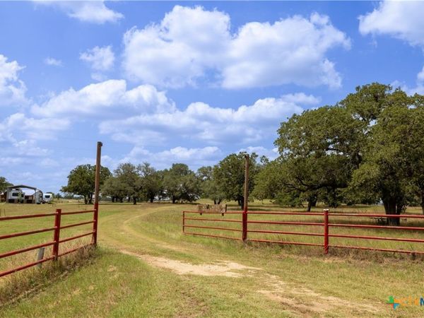 2901 Mule Creek Road, Harwood, TX 78632