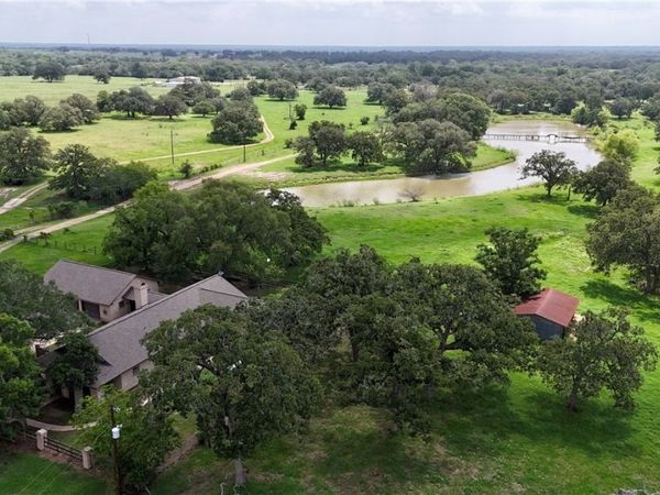 4361 US Highway 77, Hallettsville, TX 77964