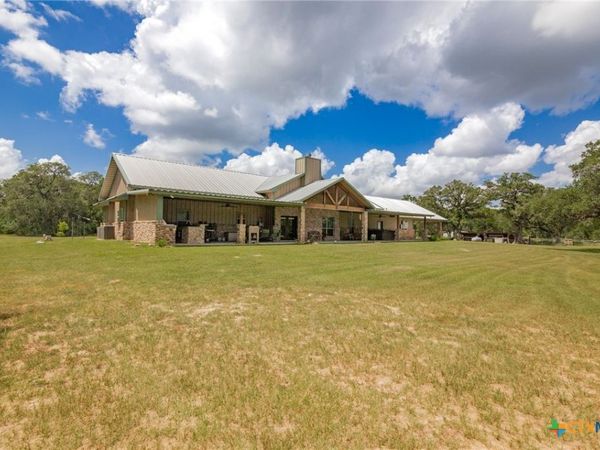 19449 & 19587 FM 530, Hallettsville, TX 77964