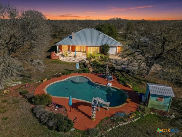 6246 S FM 108, Wrightsboro, TX 78614