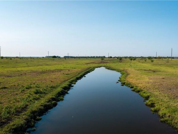 2525 Fm-2623, Seguin, TX 78155