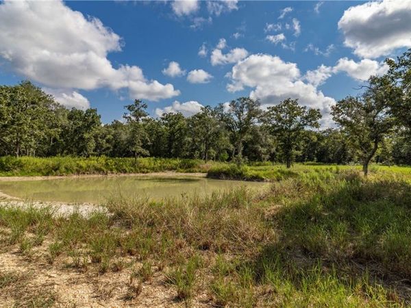166 Mcguill Road, Refugio, TX 78377