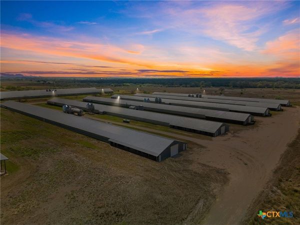 6492 State Highway 304 , Harwood, TX 78632