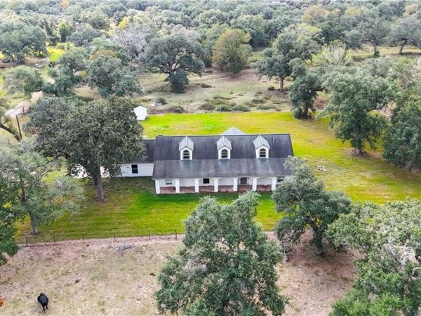 4491 County Road 382, Louise, TX 77455