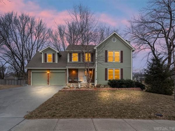620 N Persimmon Drive, Olathe, KS 66061