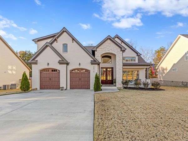 8870 Silver Maple Dr, Ooltewah, TN 37363