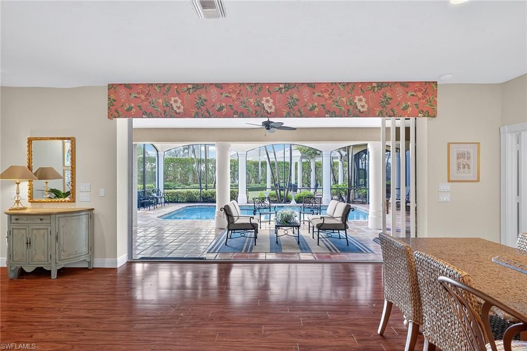 556 Eagle Creek Dr, Naples, FL 34113 Photo