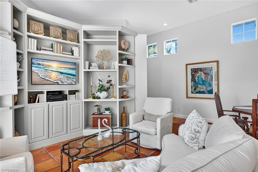 556 Eagle Creek Dr, Naples, FL 34113 Photo