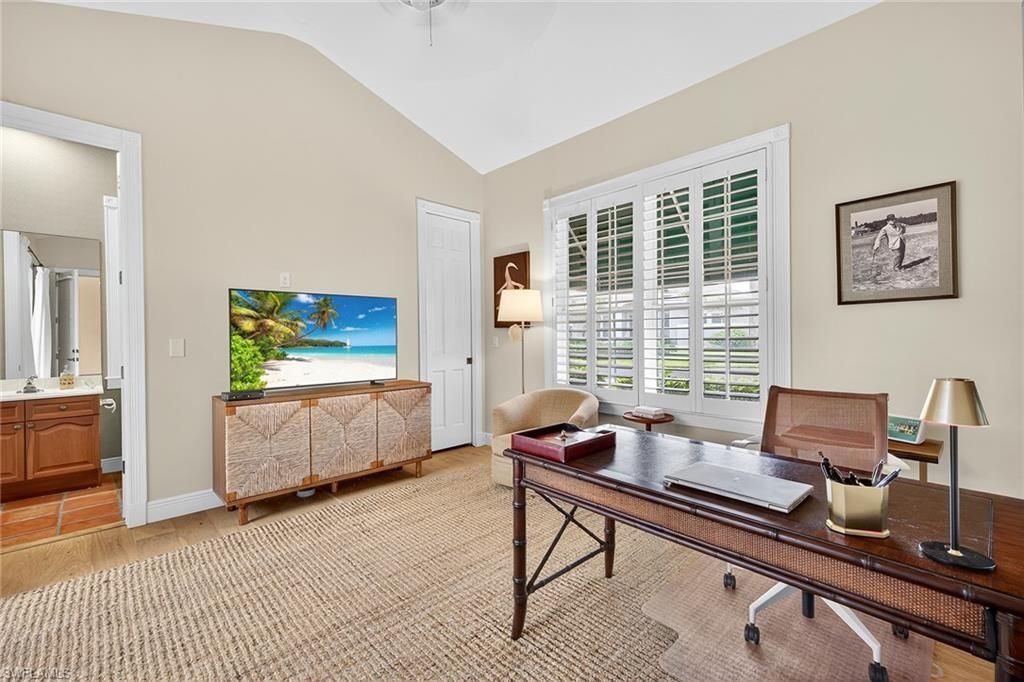 556 Eagle Creek Dr, Naples, FL 34113 Photo