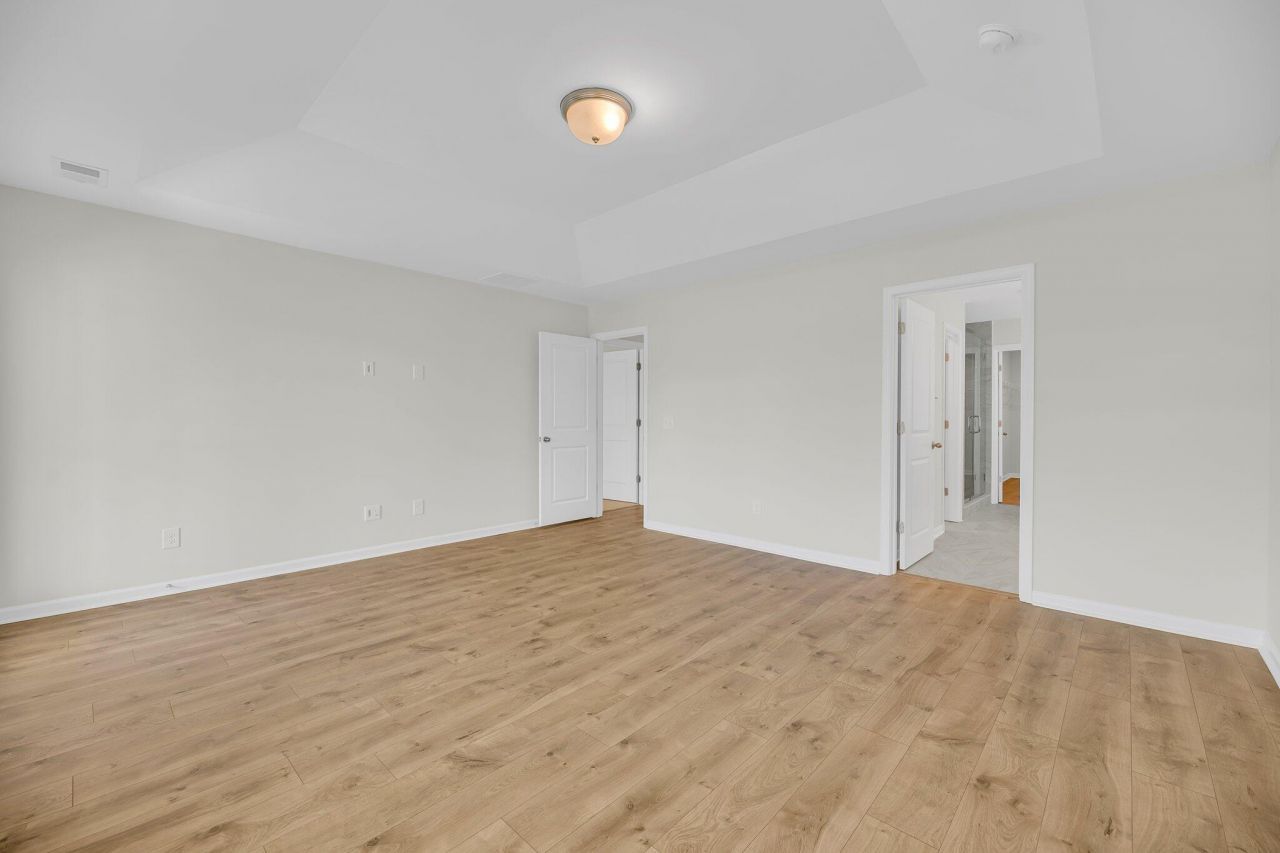 4 Cantona Drive Photo 16