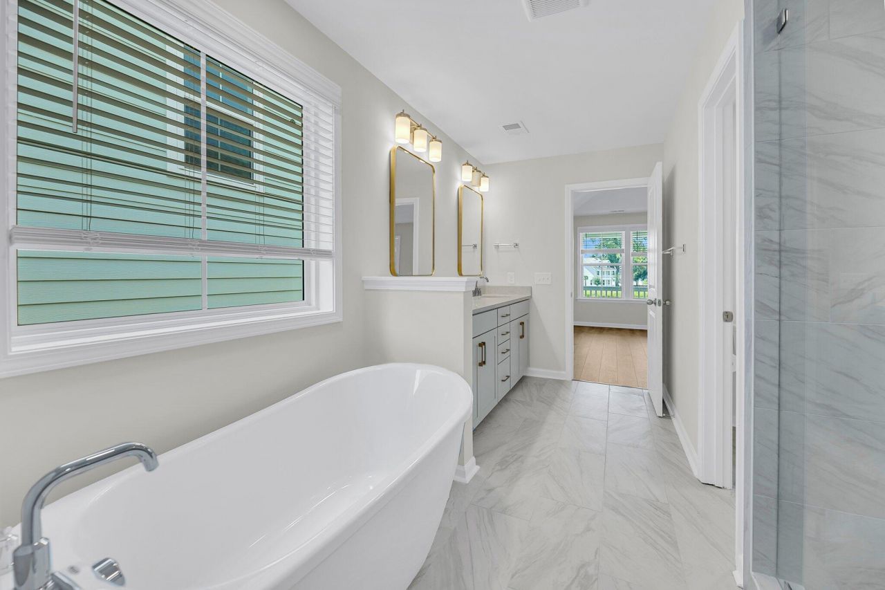 4 Cantona Drive Photo 18