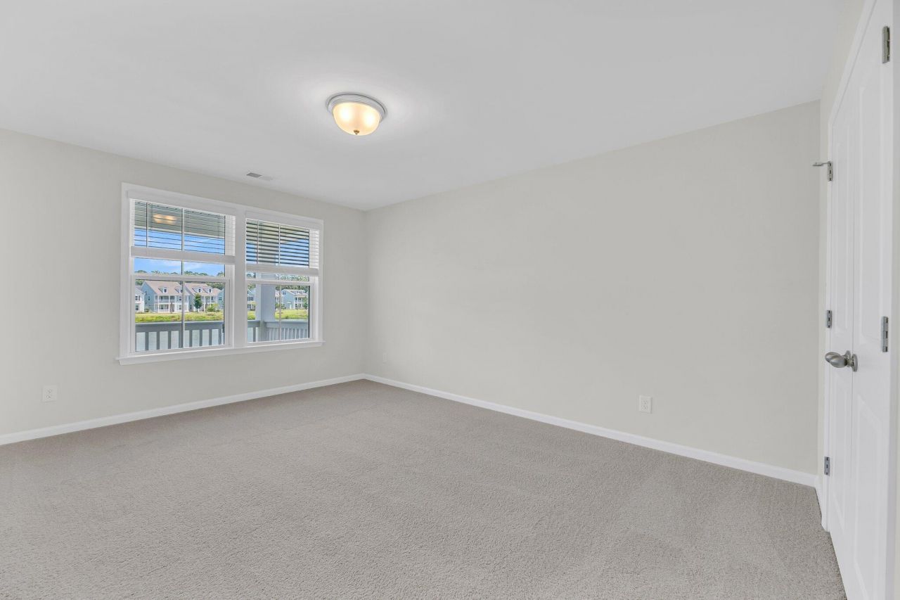 4 Cantona Drive Photo 20