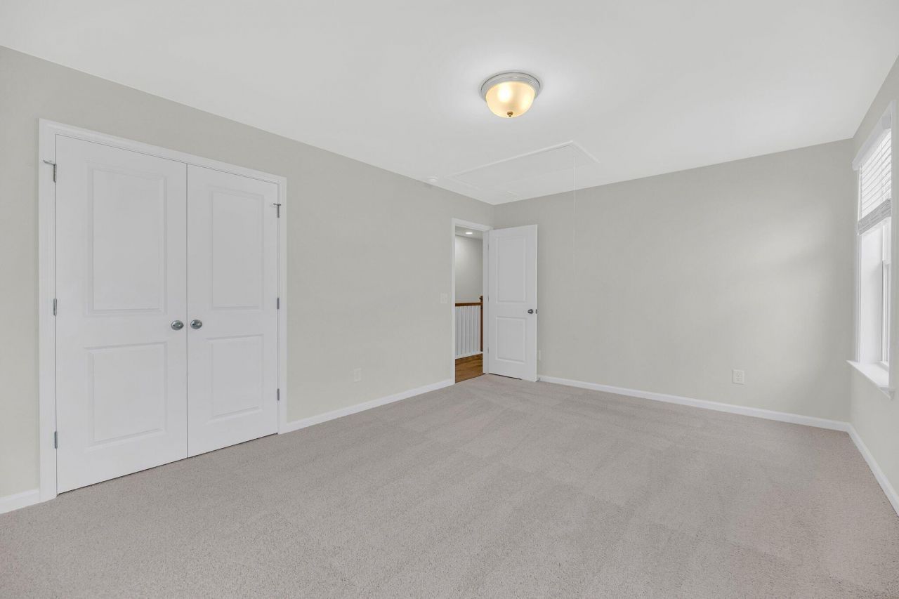 4 Cantona Drive Photo 22