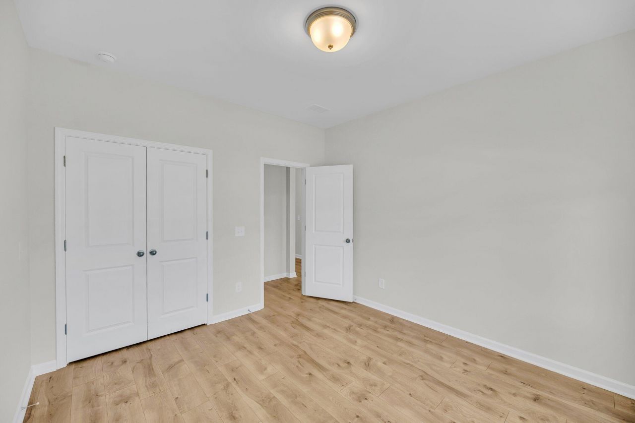 4 Cantona Drive Photo 4