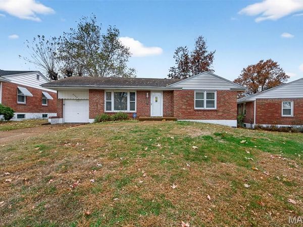 9406 Pattonwood Drive, St Louis, MO 63136