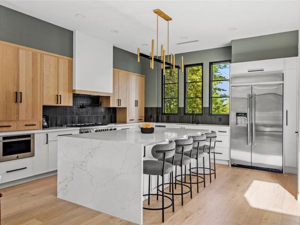 705 E 50th ST, Austin, TX 78751