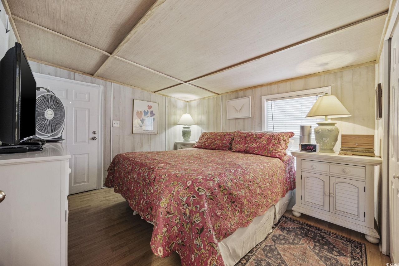 80 Princess Dr. Photo 14