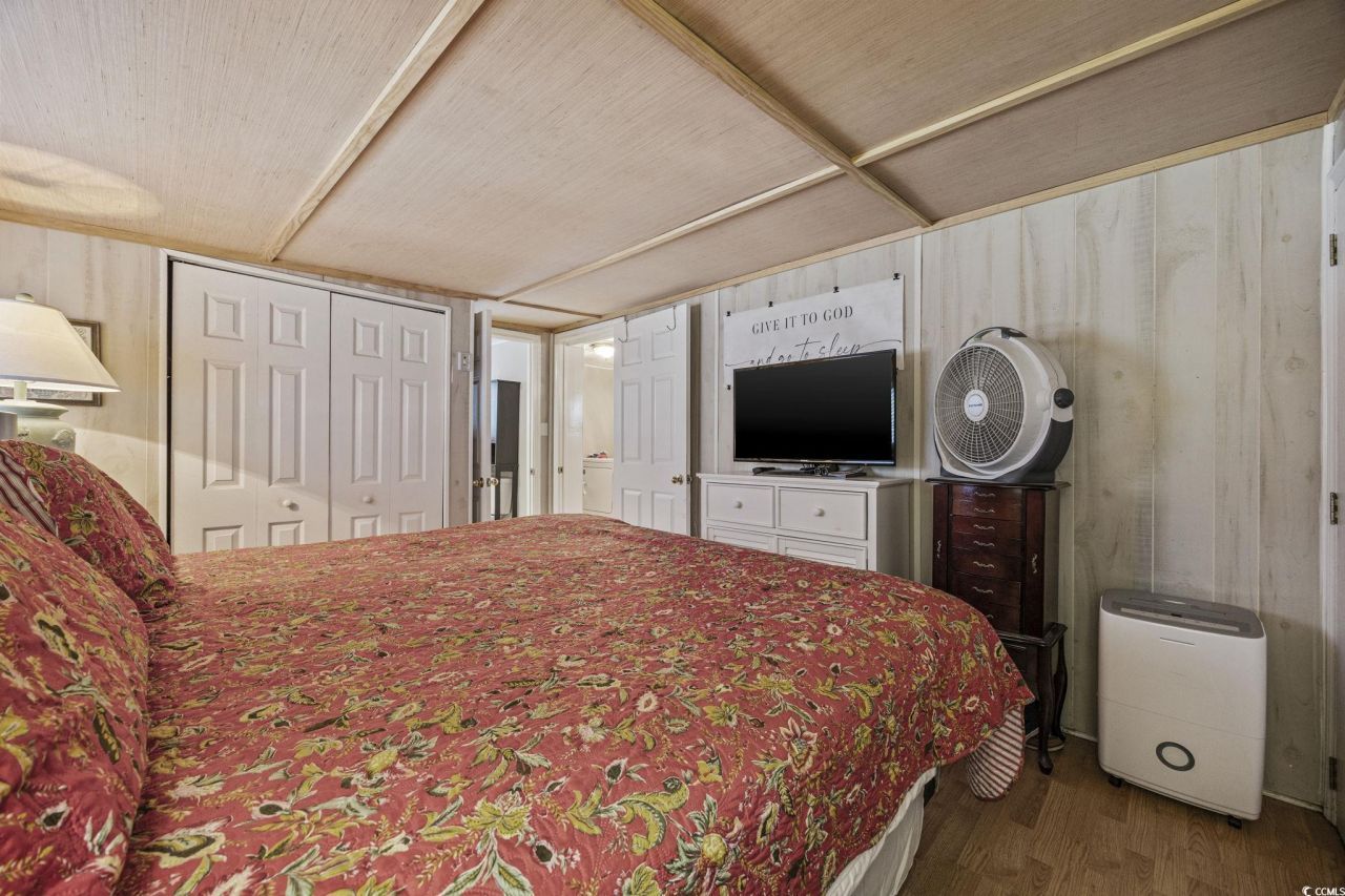 80 Princess Dr. Photo 15