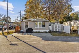 80 Princess Dr. photo 4