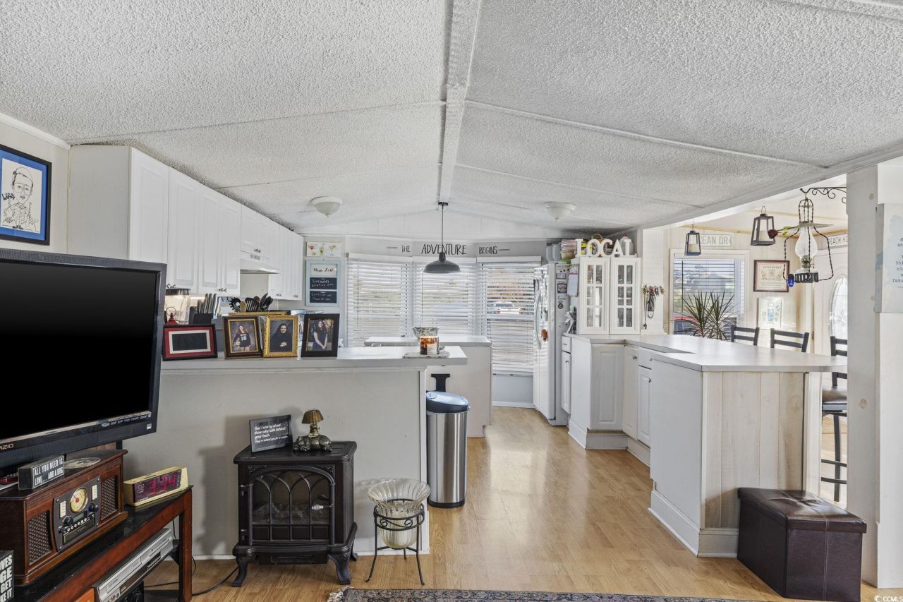 80 Princess Dr. Photo 8