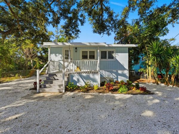 115 KENWOOD AVENUE, NOKOMIS, FL 34275