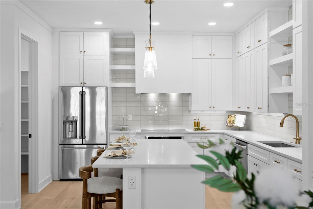 450 Gilman Place N, Saint Petersburg, FL 33716 Photo