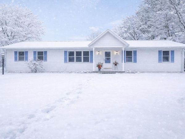 19026 Stone Ridge Drive, South Bend, IN 46637