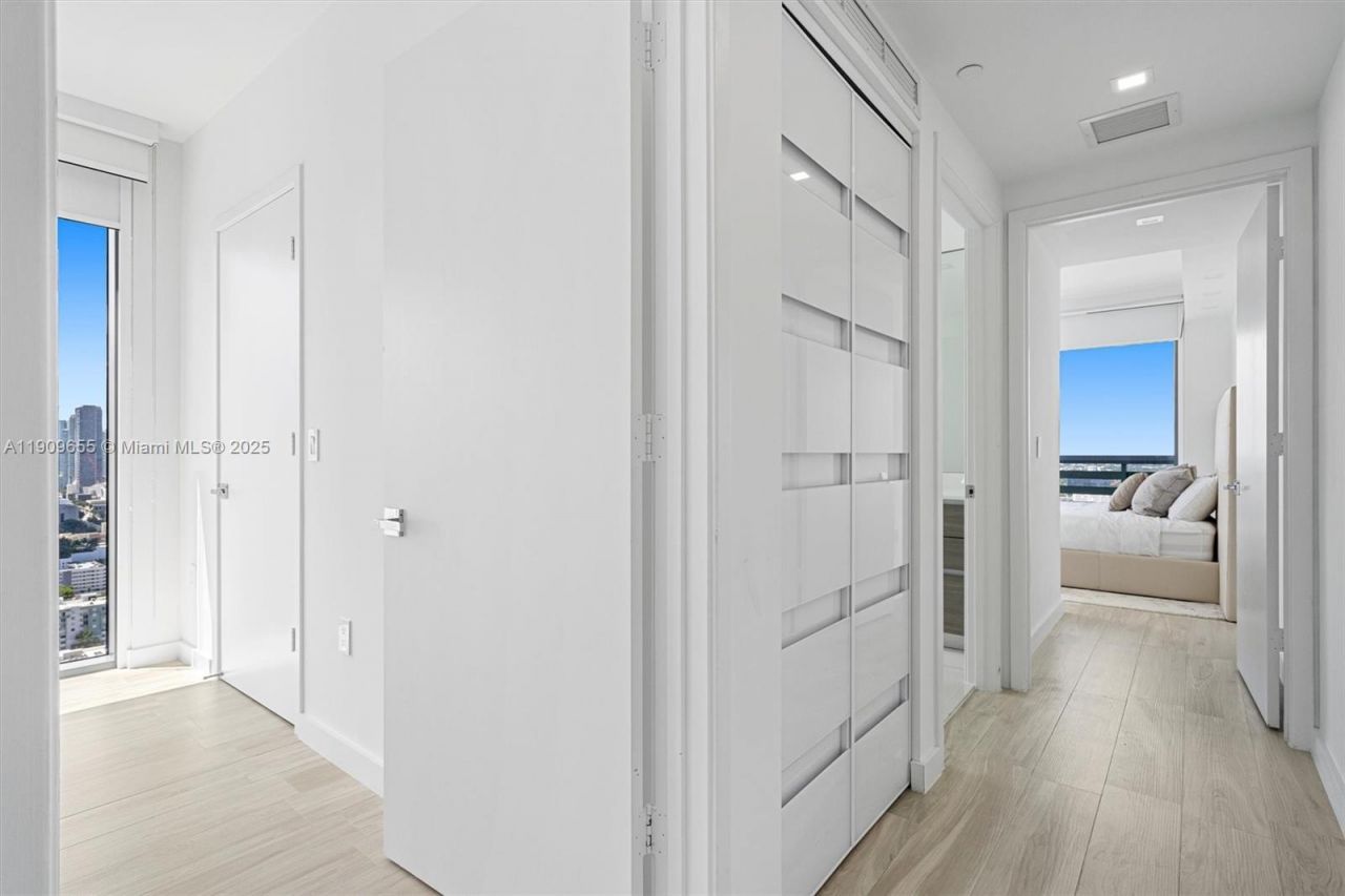 460 NE 28th St, Unit 3508, Miami, FL 33137 Photo