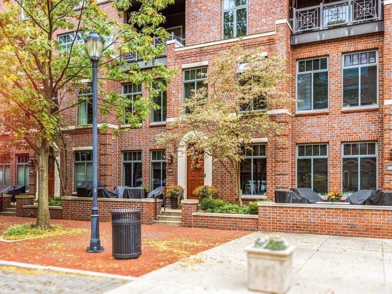 251 Daniel Burnham Square, Unit Unit #259, Columbus, OH 43215 Photo 3