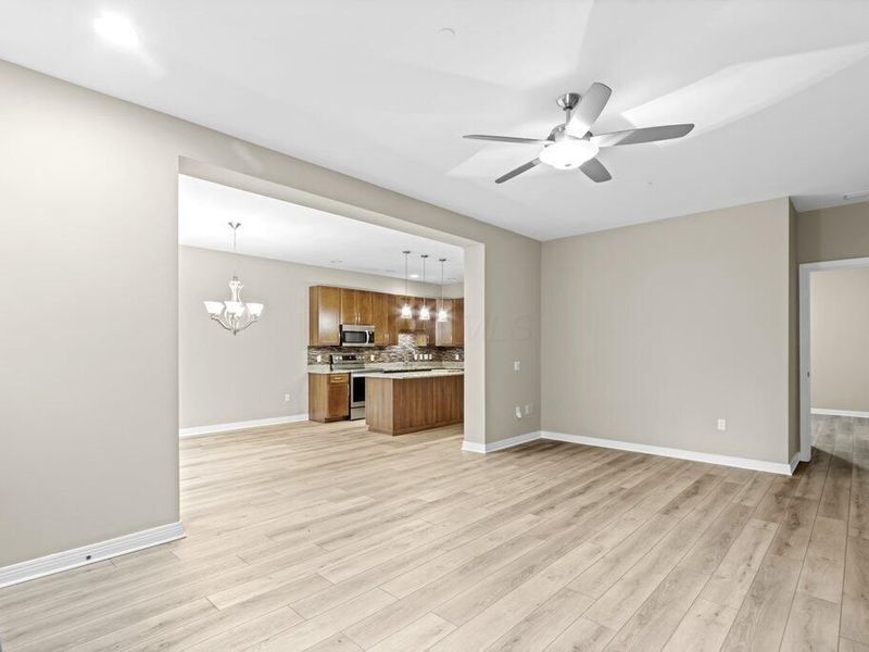 251 Daniel Burnham Square, Unit Unit #259, Columbus, OH 43215 Photo 9