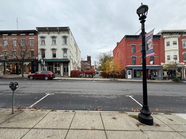 411 Warren Street, Hudson, NY 12534