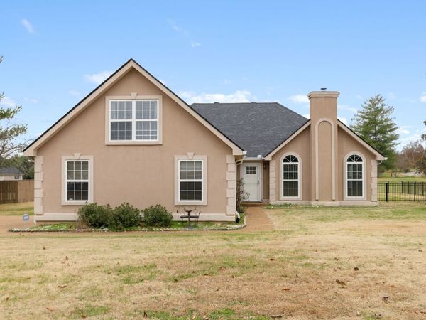 1240 Hunters Point Ln, Spring Hill, TN 37174