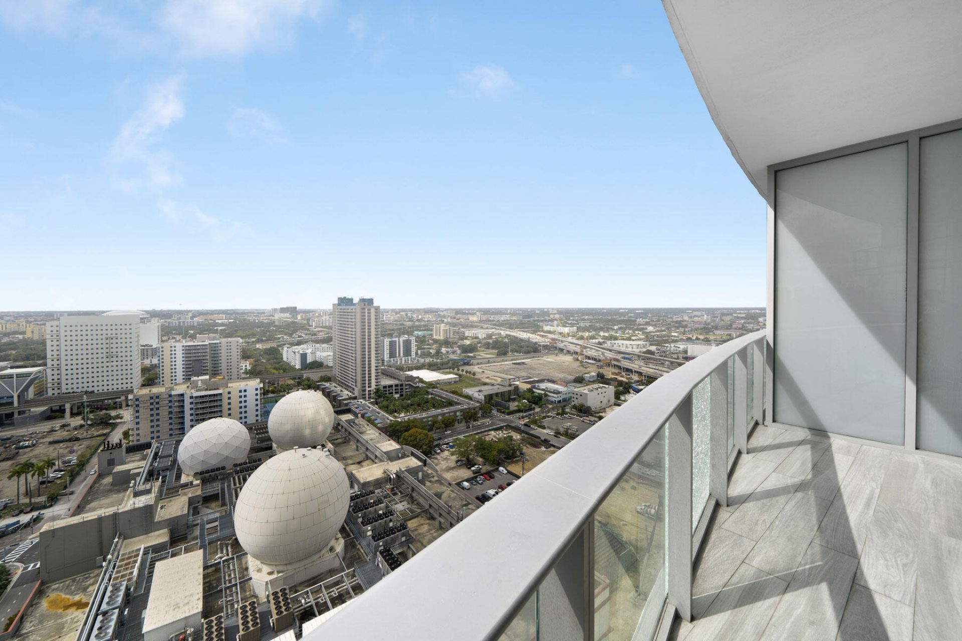 851 NE 1st Avenue, Unit 2410, Miami, FL 33132 Photo