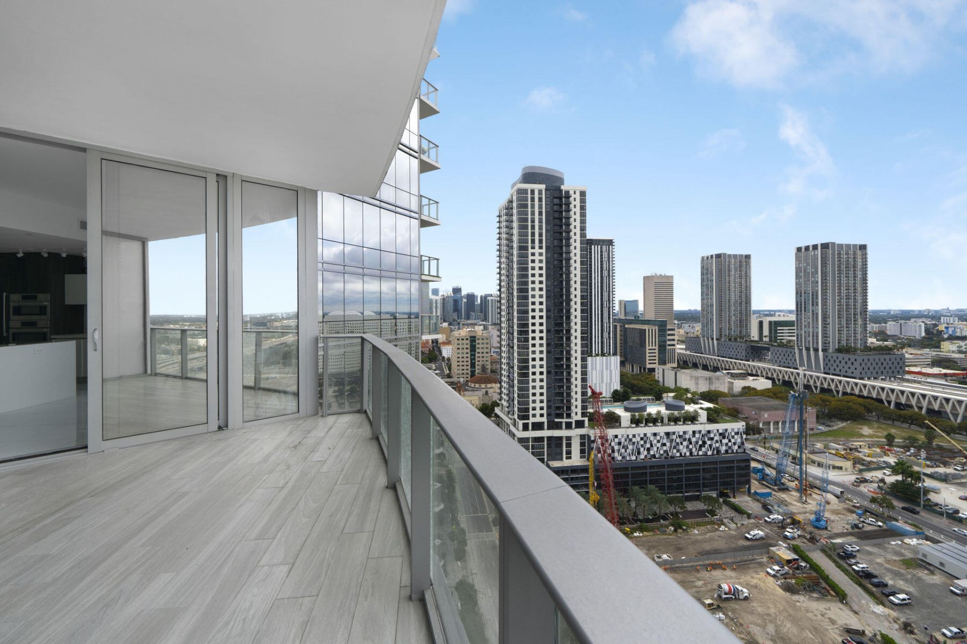 851 NE 1st Avenue, Unit 2410, Miami, FL 33132 Photo