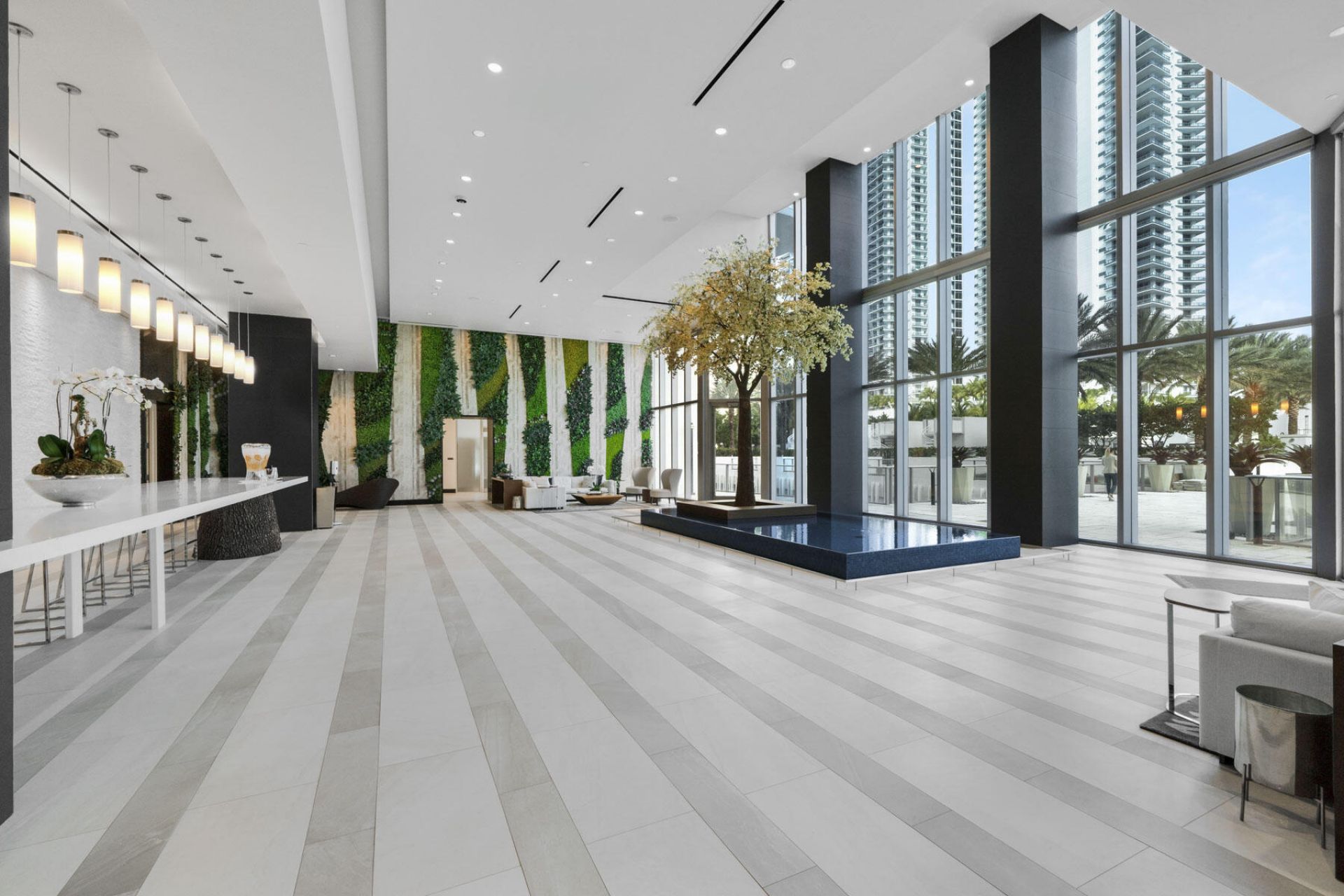 851 NE 1st Avenue, Unit 2410, Miami, FL 33132 Photo