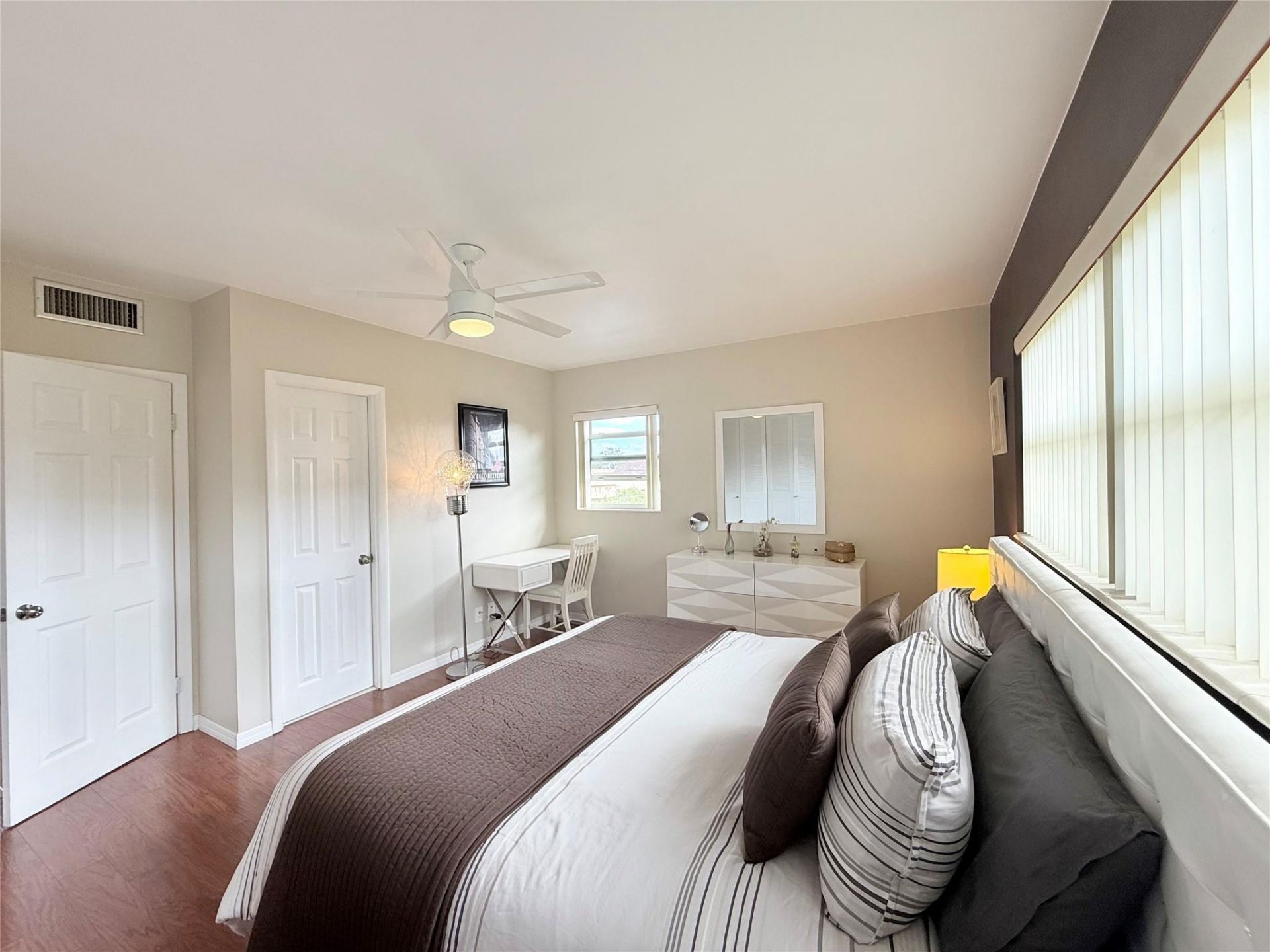 5171 W Oakland Park Boulevard, Unit 312, Lauderdale Lakes, FL 33313 Photo